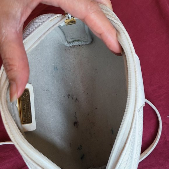 **SOLD** AUTHENTIC VINTAGE   "CHRISTIAN DIOR" CROSSBODY BAG - Picture 6 of 6